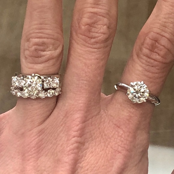 2 carat Moissanite Solitaire Engagement Ring - Picture 3 of 5